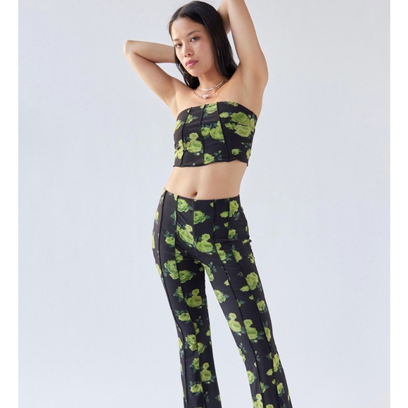 {BUNDLE DEALS ONLY}‎ NWT Urban Outfitters Dulce Mesh Top - Picture 2 of 3